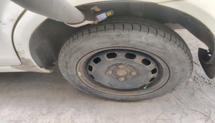 2009 Ford Fiesta ZXI 1.4 DIESEL, Diesel, Manual, 93,278 km, tyre