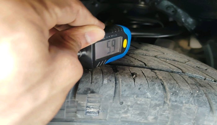 2018 Toyota Fortuner 2.8 4X2 MT, Diesel, Manual, 1,20,013 km, tyre