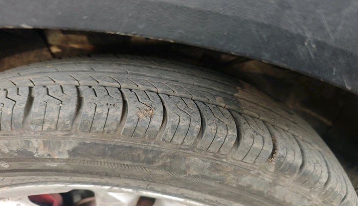 2017 Hyundai Creta S PLUS 1.4 DIESEL, Diesel, Manual, 1,73,198 km, tyre