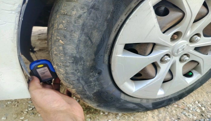 2015 Hyundai Xcent S 1.1 CRDI, Diesel, Manual, 1,08,179 km, tyre