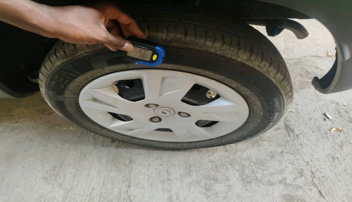 2025 Renault Kwid RXL(O) 1.0L AMT, Petrol, Automatic, 21,577 km, tyre