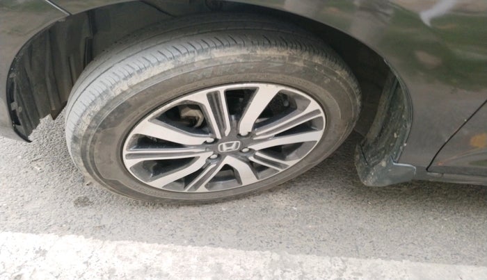 2023 Honda Amaze 1.2L I-VTEC VX, Petrol, Manual, 43,499 km, tyre