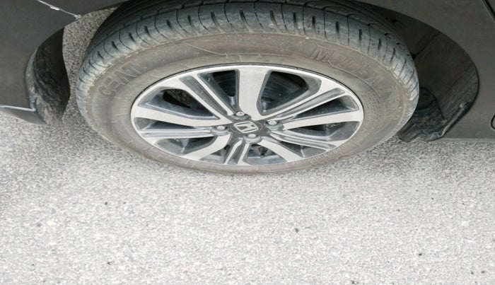 2023 Honda Amaze 1.2L I-VTEC VX, Petrol, Manual, 43,499 km, tyre