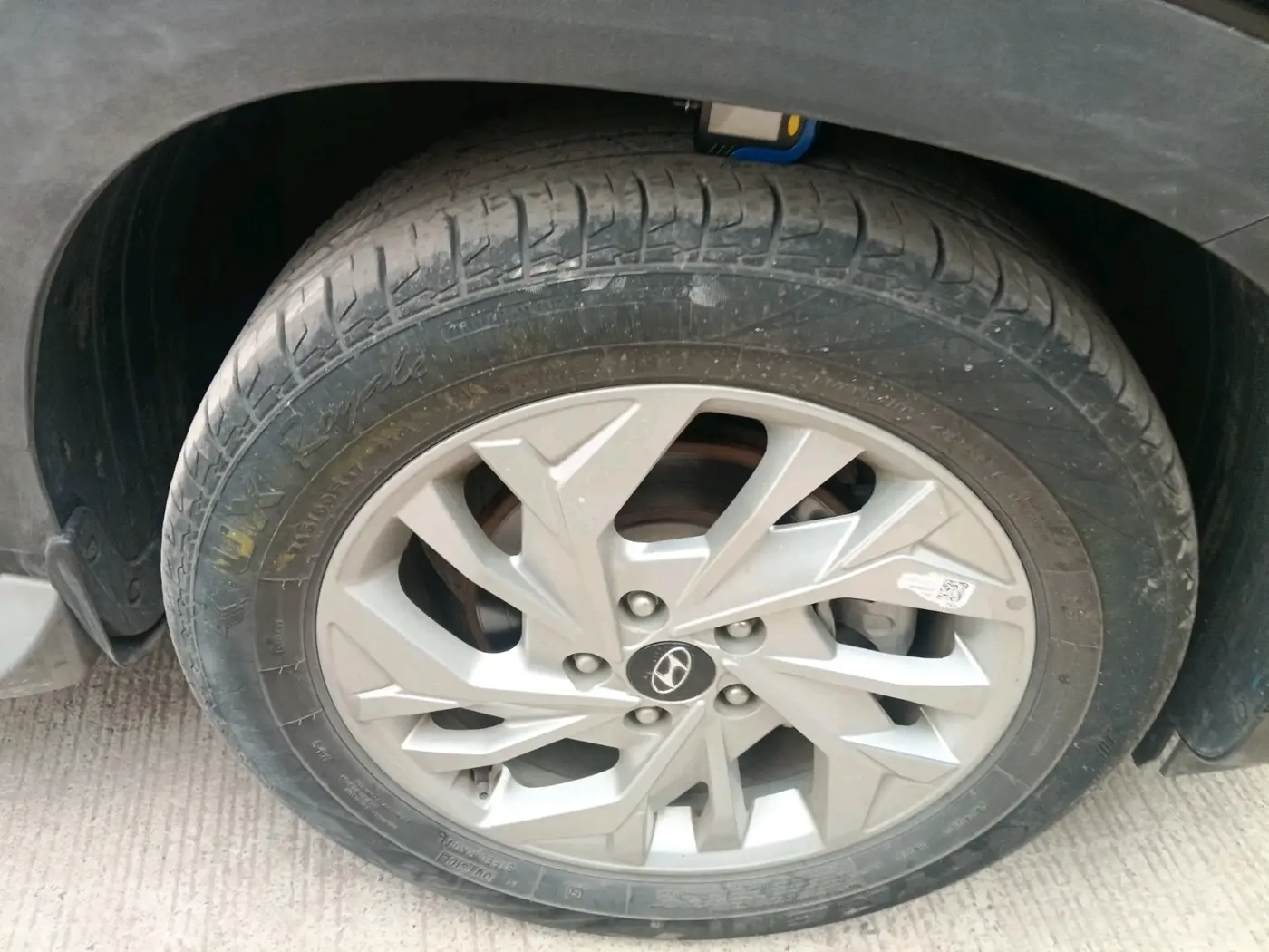 2023 Hyundai Creta SX 1.5 PETROL, Petrol, Manual, 33,723 km, tyre