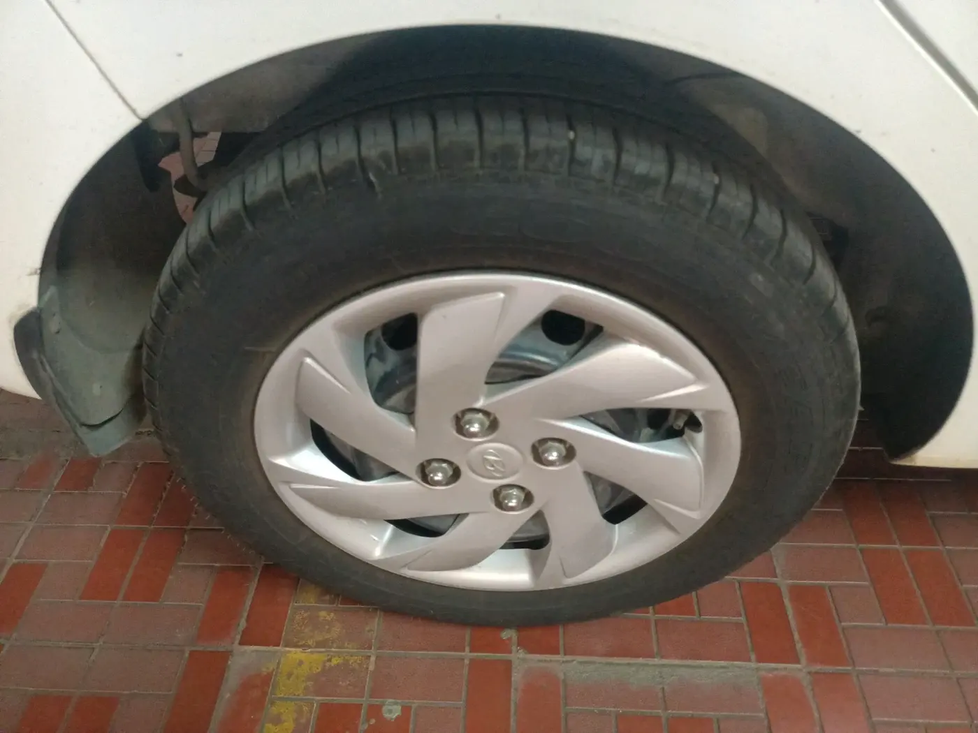 2020 Hyundai NEW SANTRO SPORTZ MT, Petrol, Manual, 36,005 km, tyre