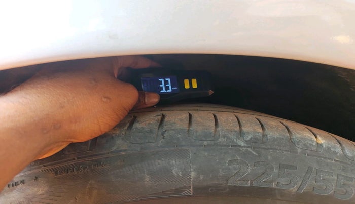 2012 BMW 5 Series 520D 2.0, Diesel, Automatic, 98,014 km, tyre