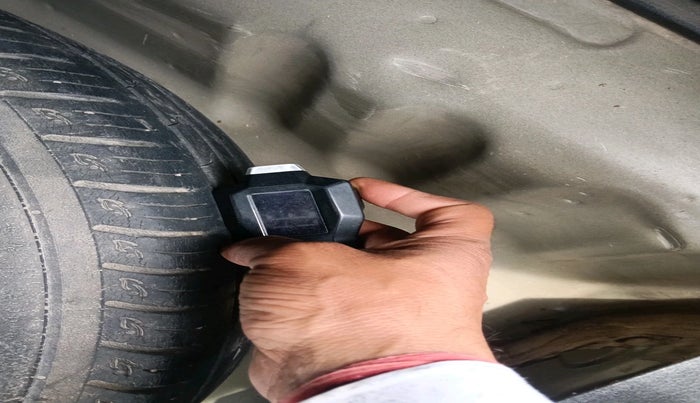 2018 Maruti Vitara Brezza ZDI, Diesel, Manual, 1,32,282 km, tyre