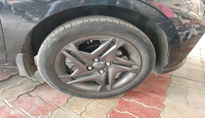 2023 Hyundai NEW I20 SPORTZ 1.2 MT, Petrol, Manual, 50,524 km, tyre