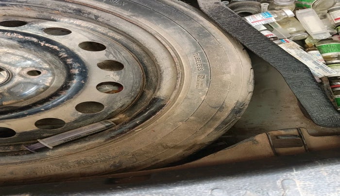 2018 Maruti Wagon R 1.0 VXI, Petrol, Manual, 1,70,202 km, tyre