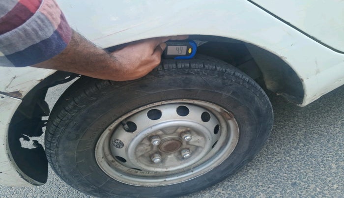 2012 Hyundai Eon ERA, Petrol, Manual, 79,787 km, tyre