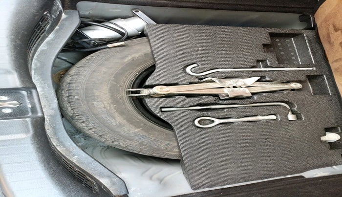 2016 Honda Jazz 1.5L I-DTEC VX, Diesel, Manual, 69,835 km, tyre