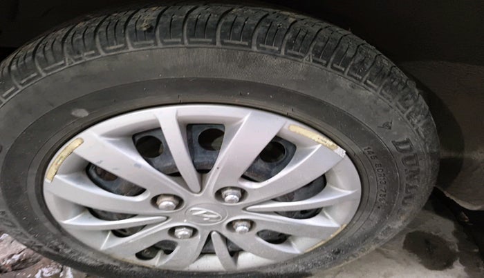 2013 Hyundai i10 SPORTZ 1.1, Petrol, Manual, 81,619 km, tyre