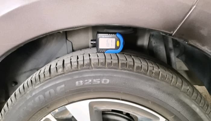 2018 Tata TIGOR XZA PETROL, Petrol, Automatic, 34,972 km, tyre