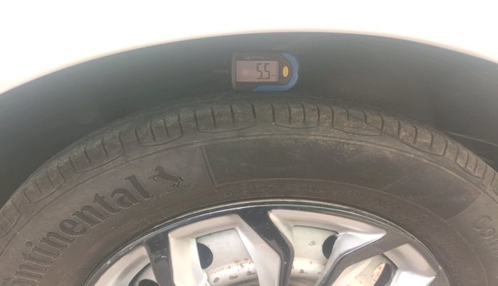 2014 Hyundai i10 MAGNA 1.1, Petrol, Manual, 83,950 km, tyre