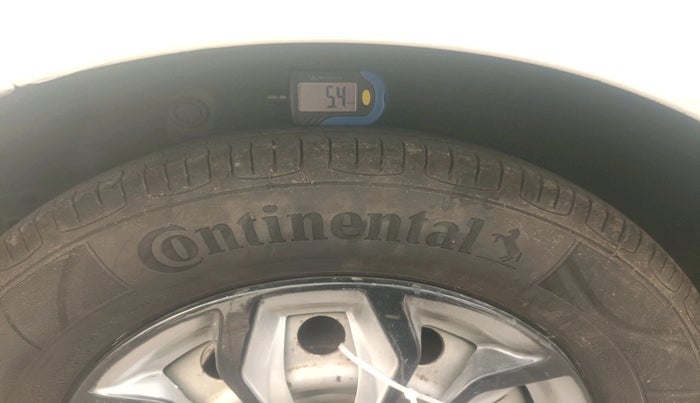 2014 Hyundai i10 MAGNA 1.1, Petrol, Manual, 83,950 km, tyre