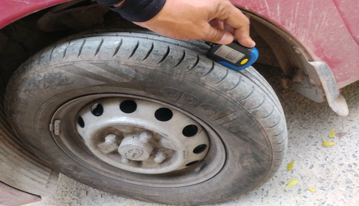 2015 Hyundai Eon D-LITE+, Petrol, Manual, 68,847 km, tyre