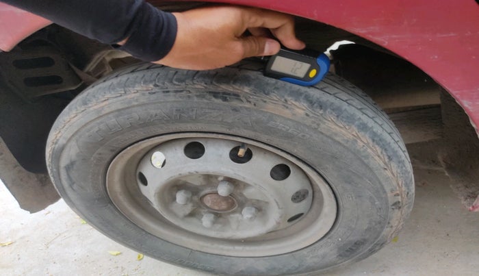 2015 Hyundai Eon D-LITE+, Petrol, Manual, 68,847 km, tyre