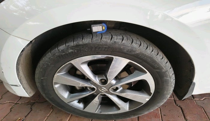 2015 Hyundai Elite i20 ASTA 1.4 CRDI (O), Diesel, Manual, 1,41,425 km, tyre