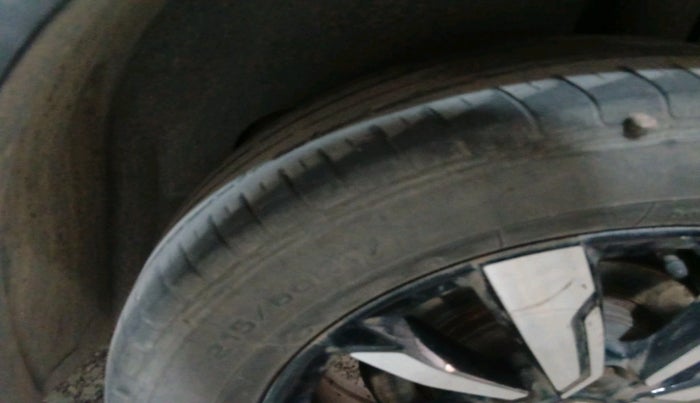 2019 MG HECTOR SHARP 2.0 DIESEL, Diesel, Manual, 1,20,202 km, tyre