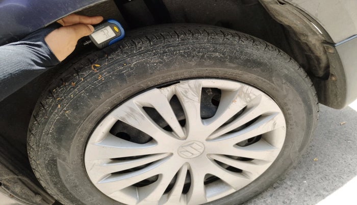 2015 Maruti Ertiga VXI, Petrol, Manual, 75,935 km, tyre