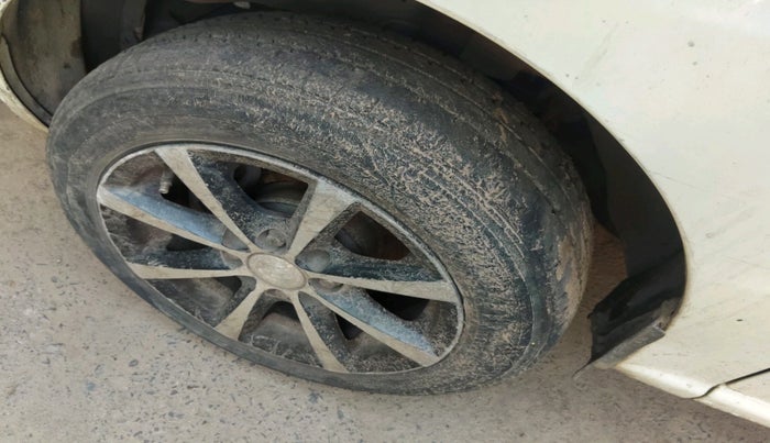 2013 Hyundai Santro Xing GL PLUS, CNG, Manual, 97,064 km, tyre