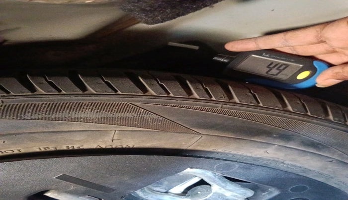 2017 Mahindra Kuv100 K6 D 6 STR, Diesel, Manual, 46,532 km, tyre