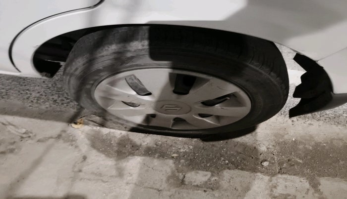 2016 Maruti Alto K10 VXI, Petrol, Manual, 77,137 km, tyre