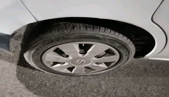 2016 Maruti Alto K10 VXI, Petrol, Manual, 77,137 km, tyre