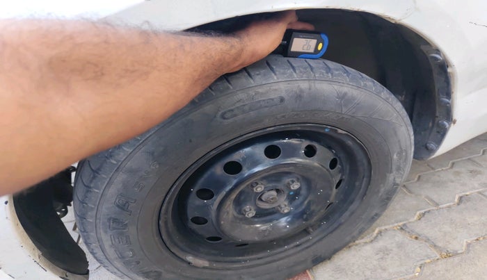 2011 Maruti Swift VDI, Diesel, Manual, 1,38,521 km, tyre