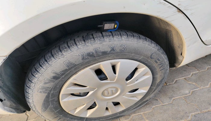 2011 Maruti Swift VDI, Diesel, Manual, 1,38,521 km, tyre