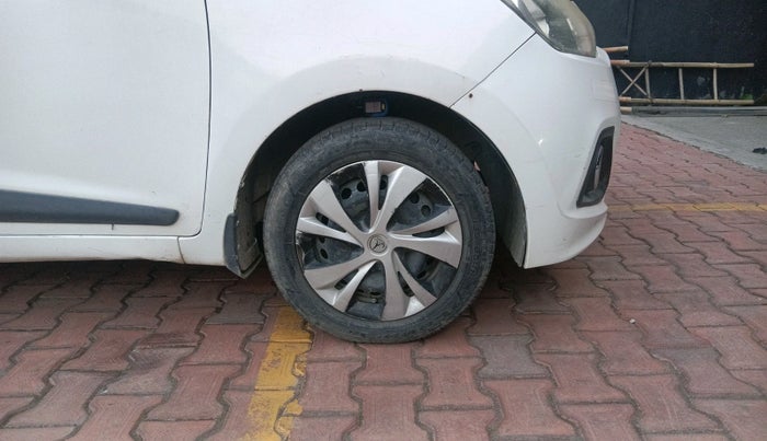 2013 Hyundai Grand i10 SPORTZ 1.2 KAPPA VTVT, Petrol, Manual, 1,03,282 km, tyre