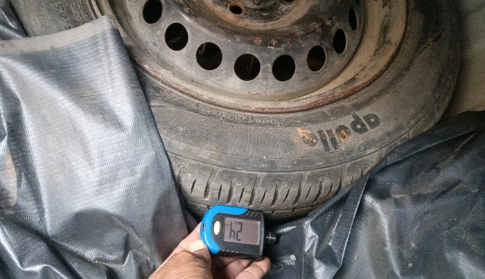 2017 Hyundai Xcent E+ 1.2 CRDI, Diesel, Manual, 1,40,290 km, tyre