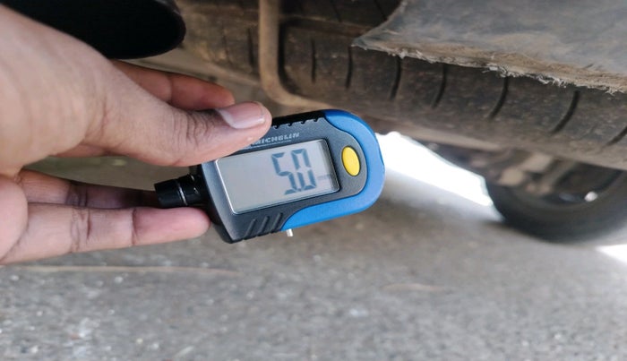 2013 Chevrolet Enjoy 1.4 LS 7 STR, CNG, Manual, 48,251 km, tyre