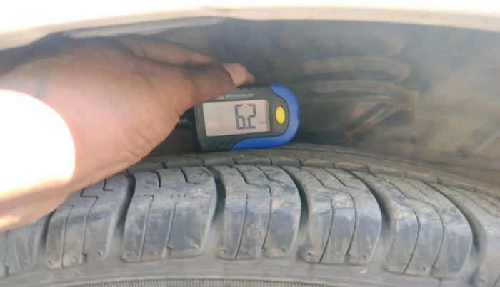 2013 Chevrolet Enjoy 1.4 LS 7 STR, CNG, Manual, 48,251 km, tyre