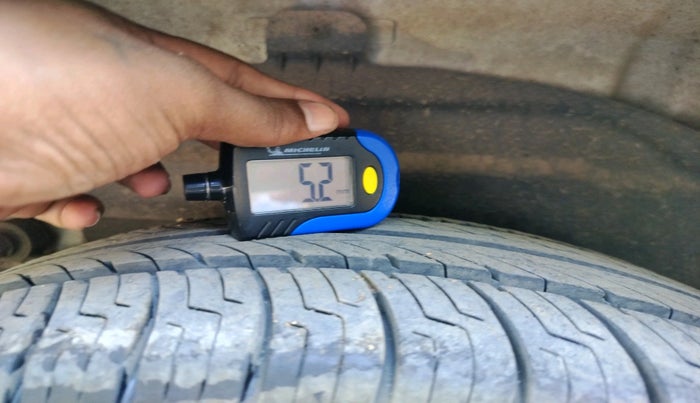 2013 Chevrolet Enjoy 1.4 LS 7 STR, CNG, Manual, 48,251 km, tyre