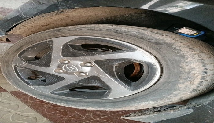 2022 Hyundai Verna S PLUS 1.5 VTVT, Petrol, Manual, 41,552 km, tyre