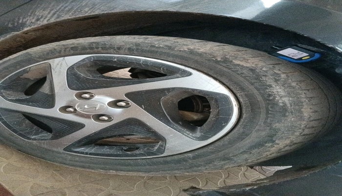 2022 Hyundai Verna S PLUS 1.5 VTVT, Petrol, Manual, 41,552 km, tyre