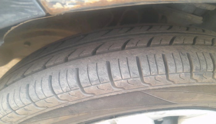 2021 Maruti Alto VXI PLUS, Petrol, Manual, 49,157 km, tyre