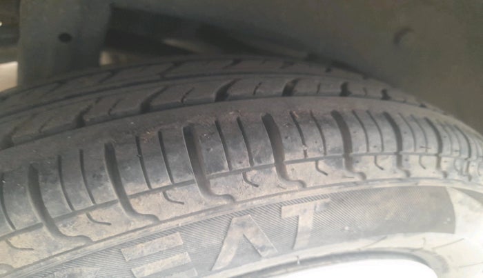 2021 Maruti Alto VXI PLUS, Petrol, Manual, 49,157 km, tyre