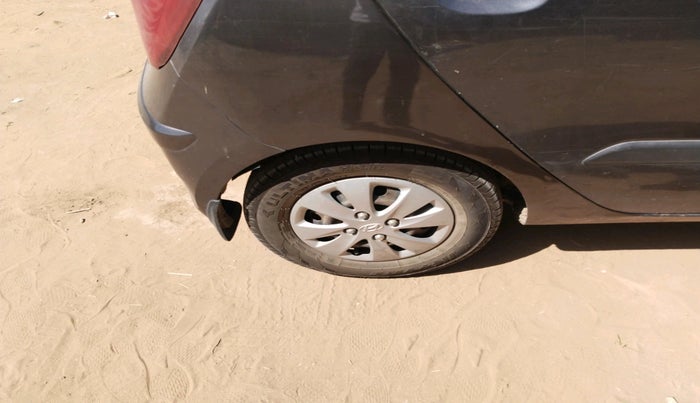 2013 Hyundai i10 MAGNA 1.1, CNG, Manual, 87,205 km, tyre