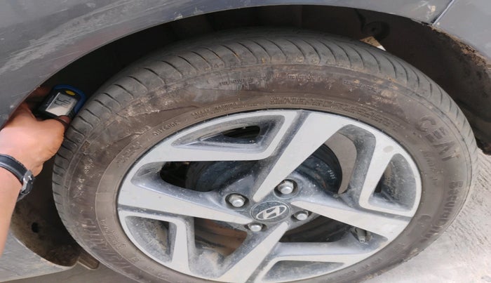 2022 Hyundai AURA SX PLUS 1.2 AMT CRDI, Diesel, Automatic, 75,773 km, tyre