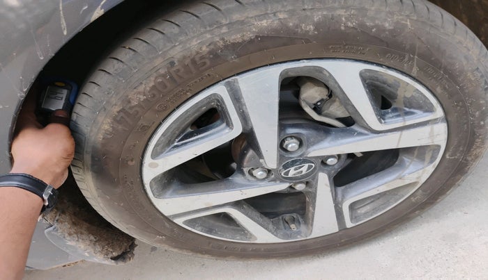 2022 Hyundai AURA SX PLUS 1.2 AMT CRDI, Diesel, Automatic, 75,773 km, tyre