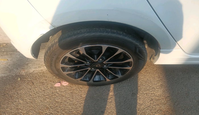 2019 Tata TIAGO JTP 1.2 PETROL, Petrol, Manual, 39,716 km, tyre