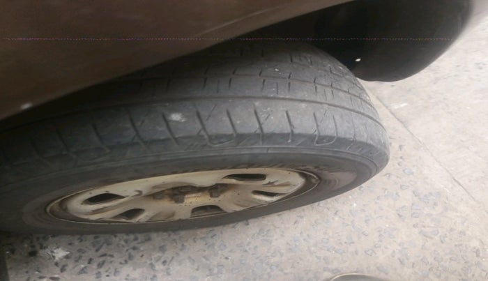 2012 Renault Duster 85 PS RXL DIESEL, Diesel, Manual, 2,18,341 km, tyre