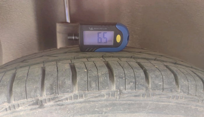 2011 Skoda Fabia AMBIENTE 1.2 MPI, Petrol, Manual, 36,632 km, tyre