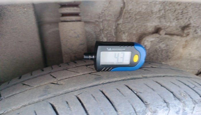 2024 Tata PUNCH PURE MT, CNG, Manual, 47,045 km, tyre