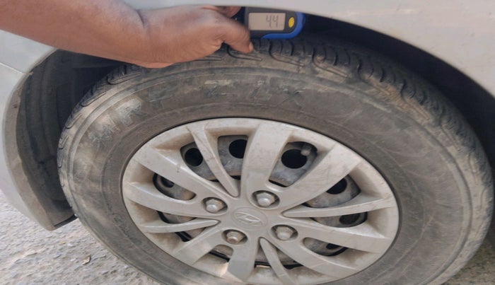 2016 Hyundai i10 SPORTZ 1.1, Petrol, Manual, 50,121 km, tyre