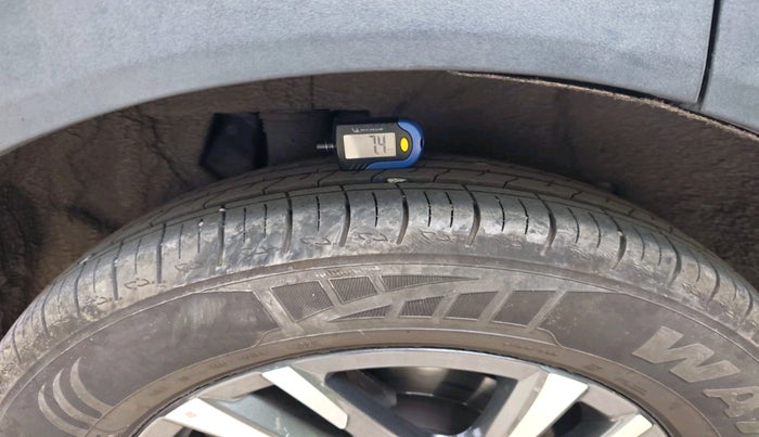 2024 Mahindra XUV700 AX 5 P MT 7 STR, Petrol, Manual, 16,432 km, tyre