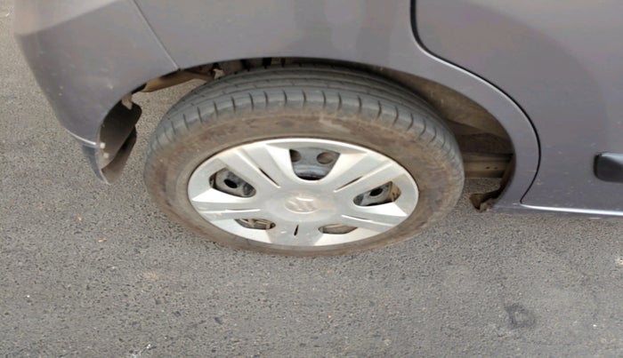 2018 Maruti Wagon R 1.0 VXI, Petrol, Manual, 41,215 km, tyre