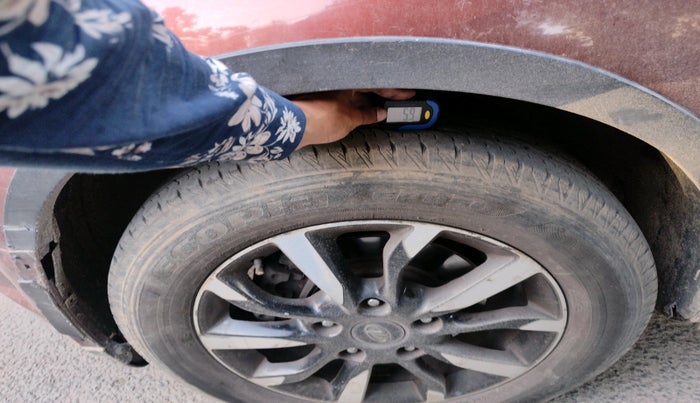 2018 Mahindra XUV500 W11 AT, Diesel, Automatic, 50,783 km, tyre